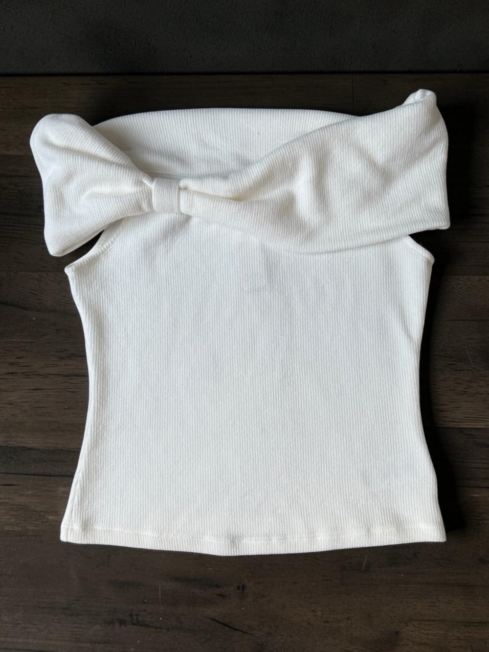 Women’s Ivory Ribbed Off-Shoulder NWT Top
